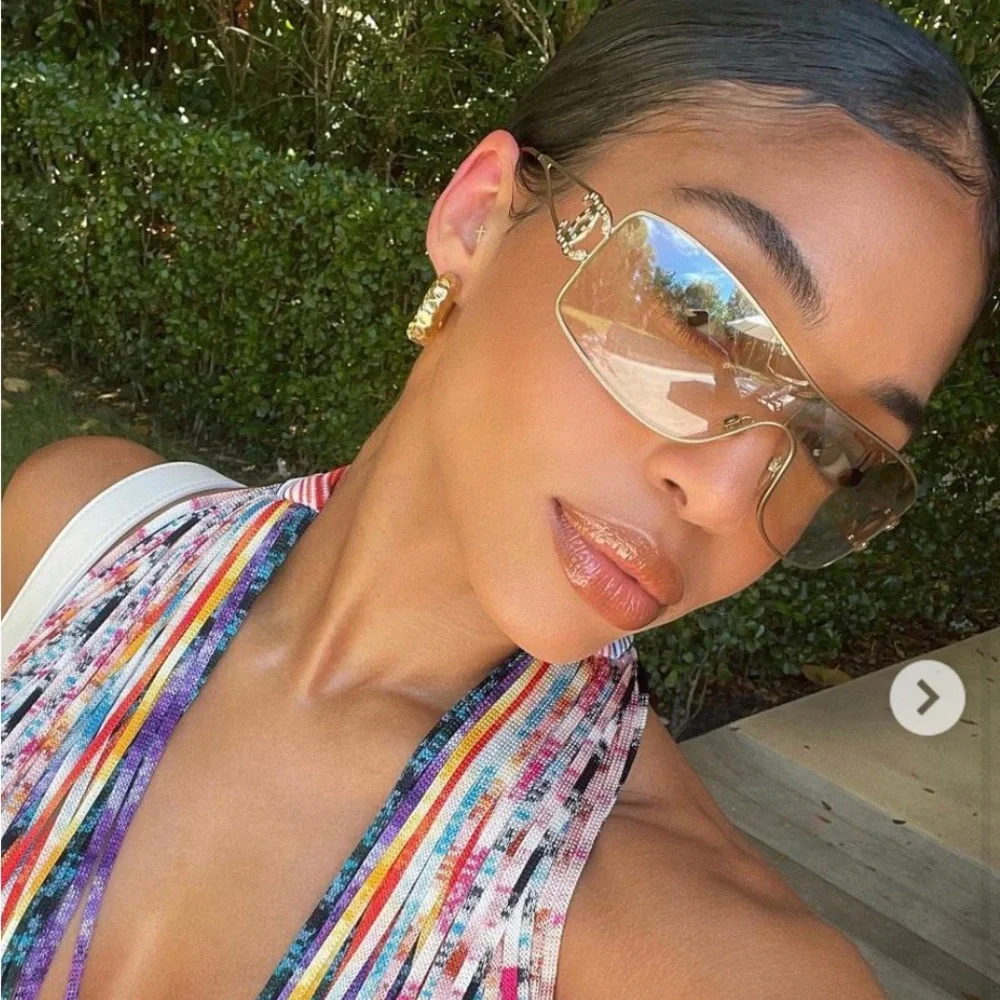 🌸SOLD🌸CHANEL AUTHENTIC Gold CC crystal sunglasses - Picture 2 of 16